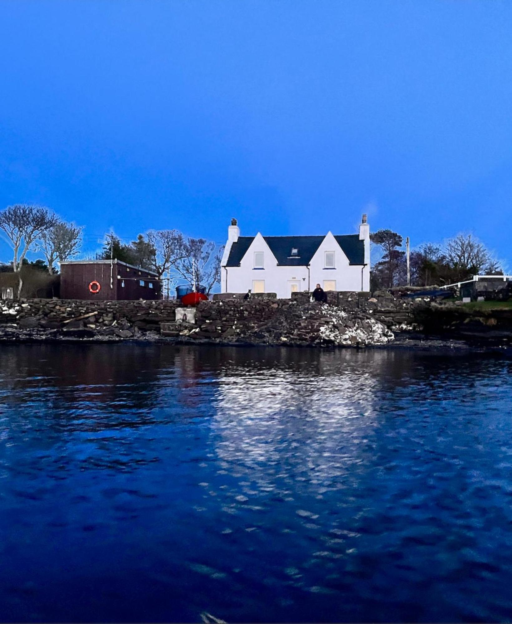 Carnmhor, Isle Of Skye - Stunning 242 Year Old Cottage On Its Own Sea Shore! Breakish Eksteriør bilde