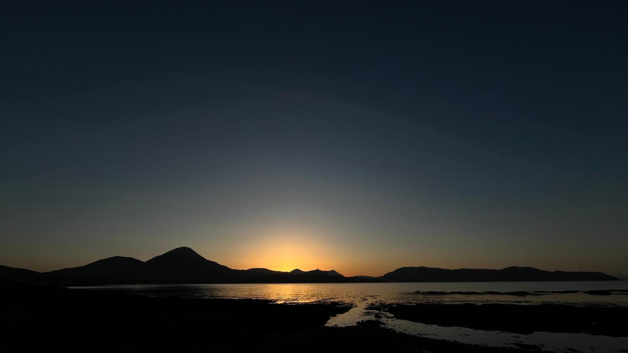 Carnmhor, Isle Of Skye - Stunning 242 Year Old Cottage On Its Own Sea Shore! Breakish Eksteriør bilde