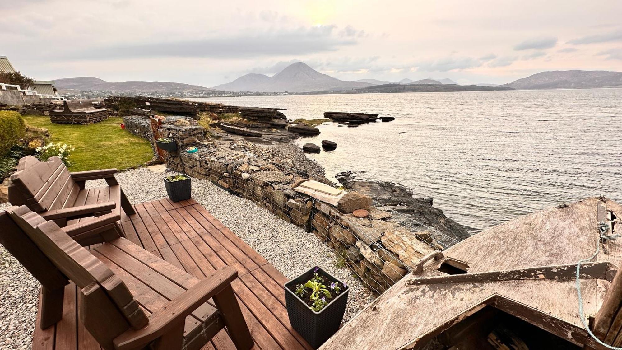 Carnmhor, Isle Of Skye - Stunning 242 Year Old Cottage On Its Own Sea Shore! Breakish Eksteriør bilde