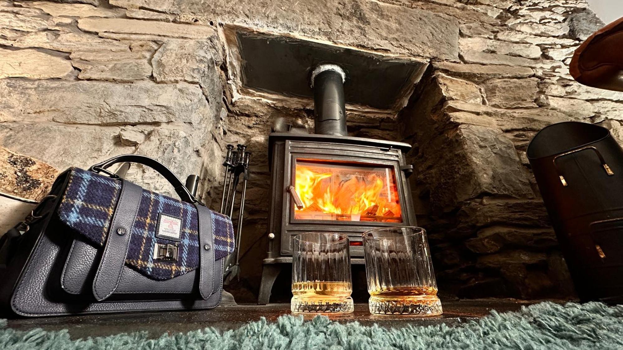 Carnmhor, Isle Of Skye - Stunning 242 Year Old Cottage On Its Own Sea Shore! Breakish Eksteriør bilde