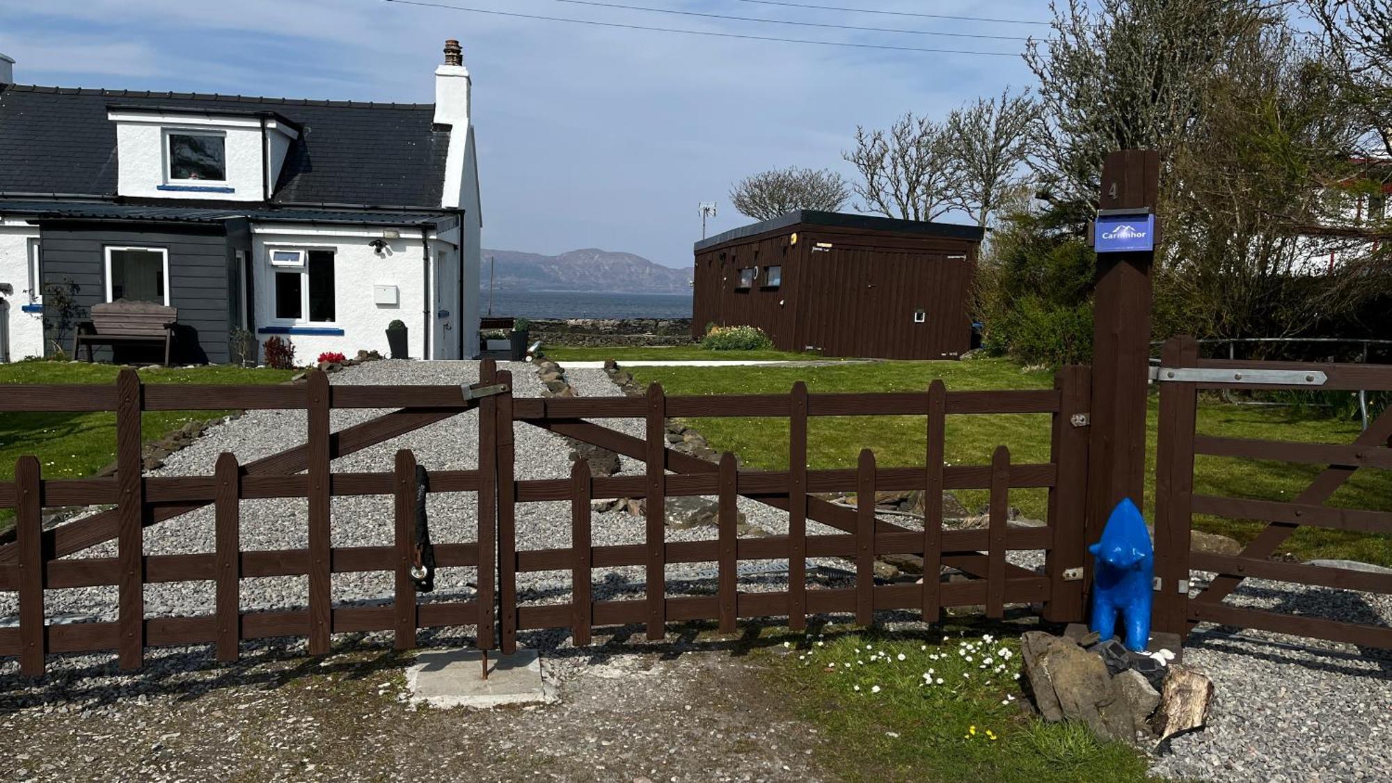 Carnmhor, Isle Of Skye - Stunning 242 Year Old Cottage On Its Own Sea Shore! Breakish Eksteriør bilde