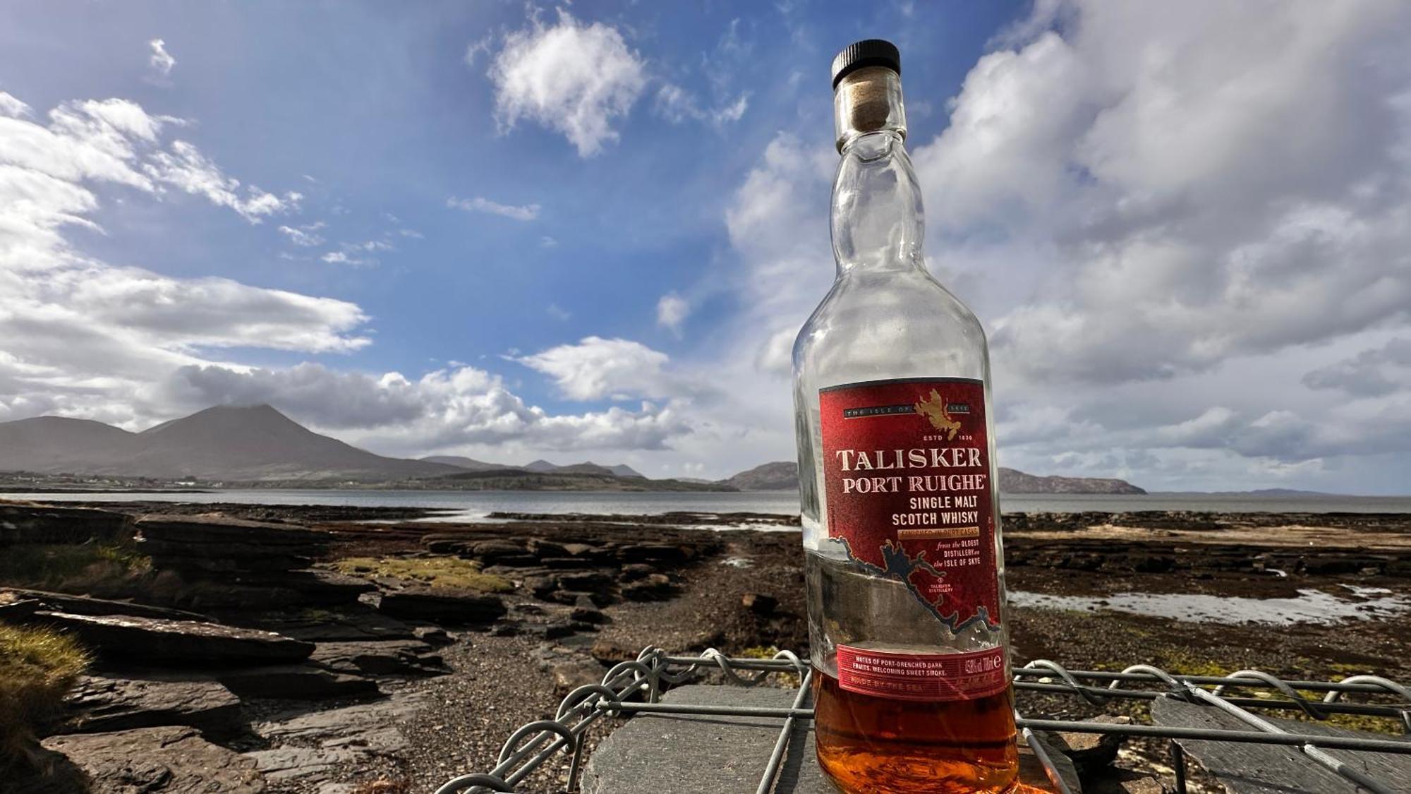 Carnmhor, Isle Of Skye - Stunning 242 Year Old Cottage On Its Own Sea Shore! Breakish Eksteriør bilde